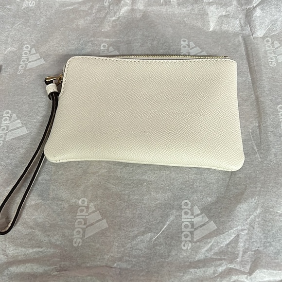Coach off white wristlet - Picture 3 of 3
